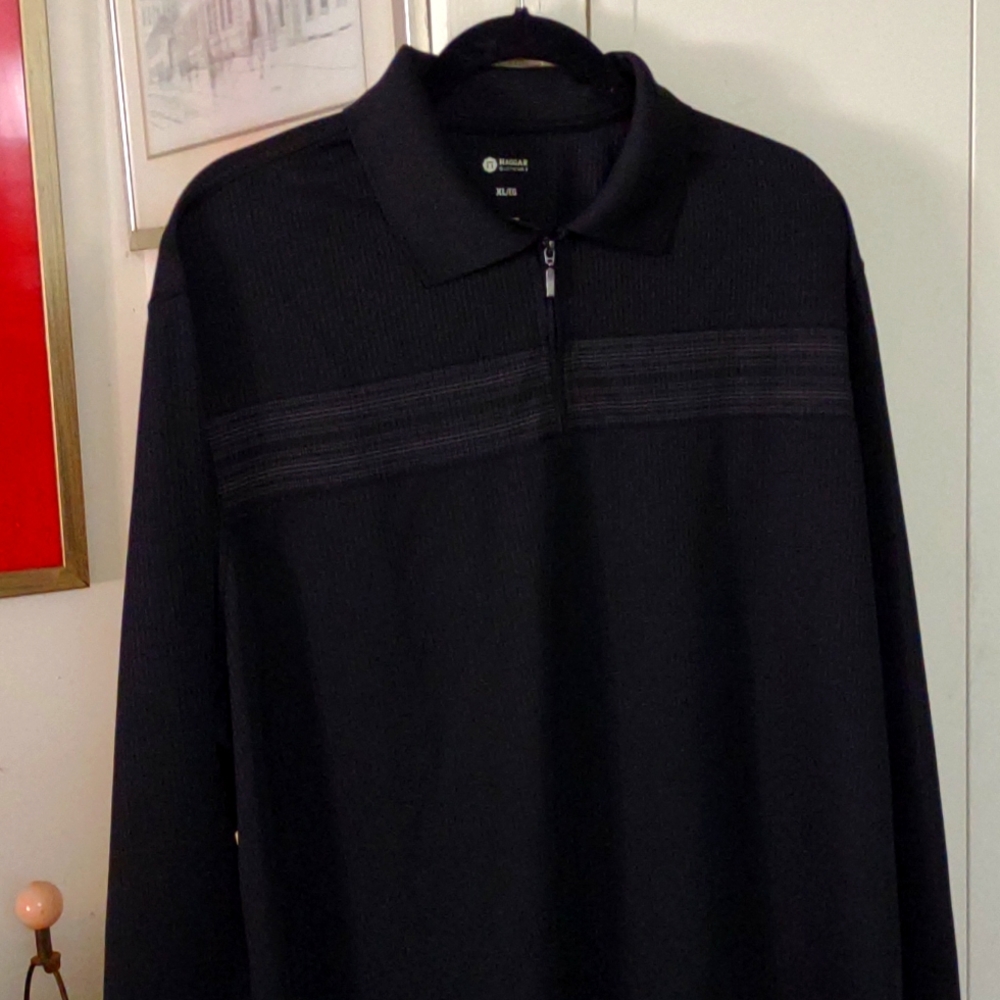 Men's NWT 100% poly, 3/4 zip front pullover perfect for work, casual